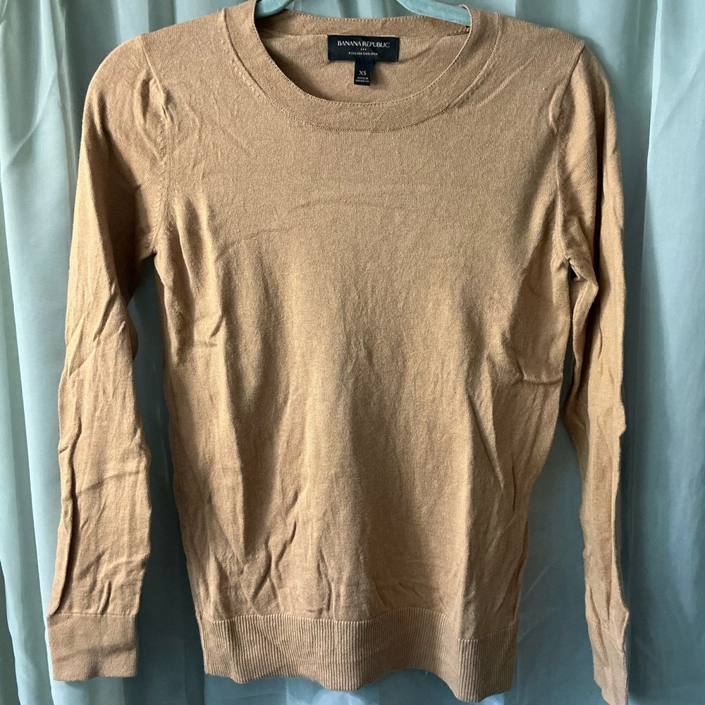 Banana Republic Light Brown Knit Top size xs